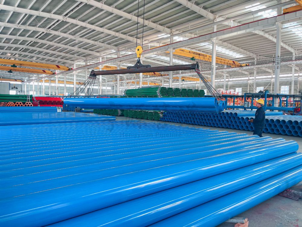 涂塑鋼管成品吊裝擺放作業